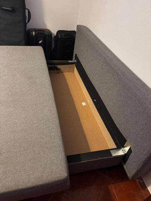 Sofá-cama em bom estado Ikea