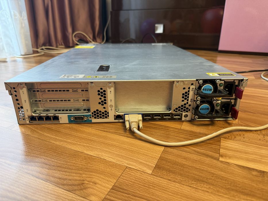 Сервер HP ProLiant DL380p Gen8 / Xeon E5-2670 / 32GB / 5x300GB SAS