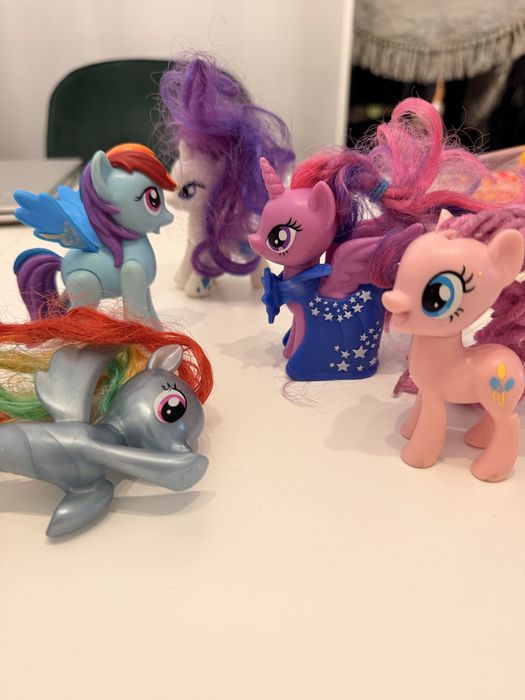 5 figurek My Little Pony firmy Hasbro
