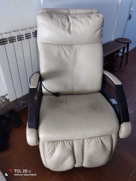 Cadeira de relaxamento com váriad funções de massagem