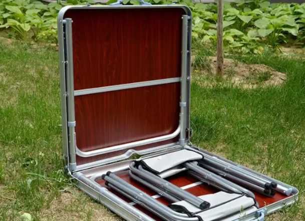 Столик розкладний для пікніка з отвором для парасольки,4 стільці,кейс