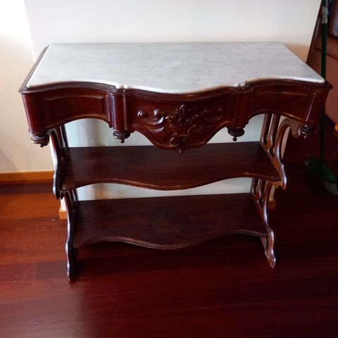 Credência Mogno séc XVIII