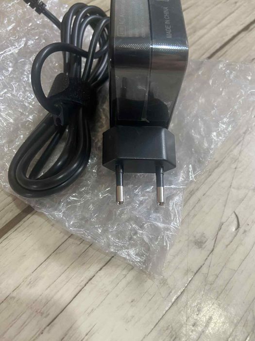 Zasilacz do lapopta