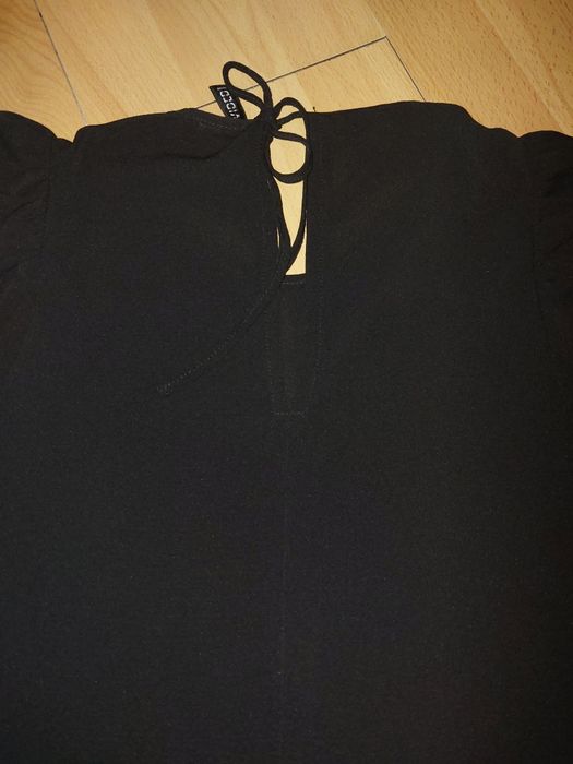 Czarna sukienka XS S 34 36 H&M dla szczuplej mała czarna