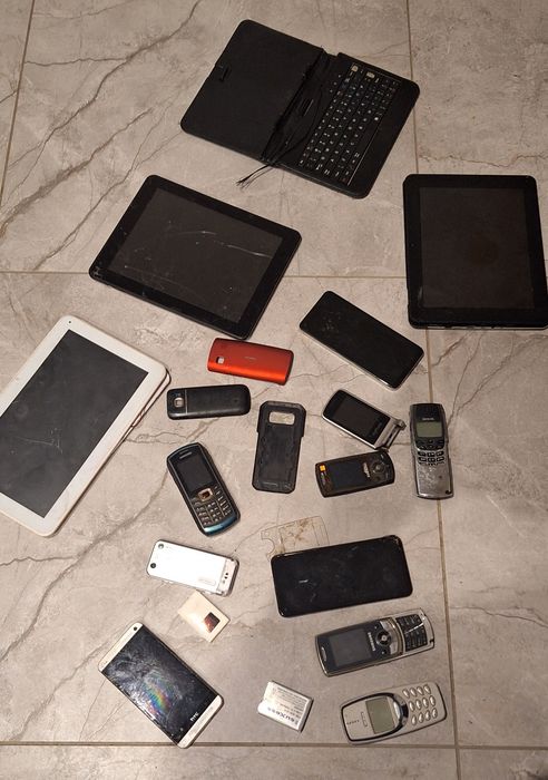 Stare telefony częsci Nokia Realme Sony