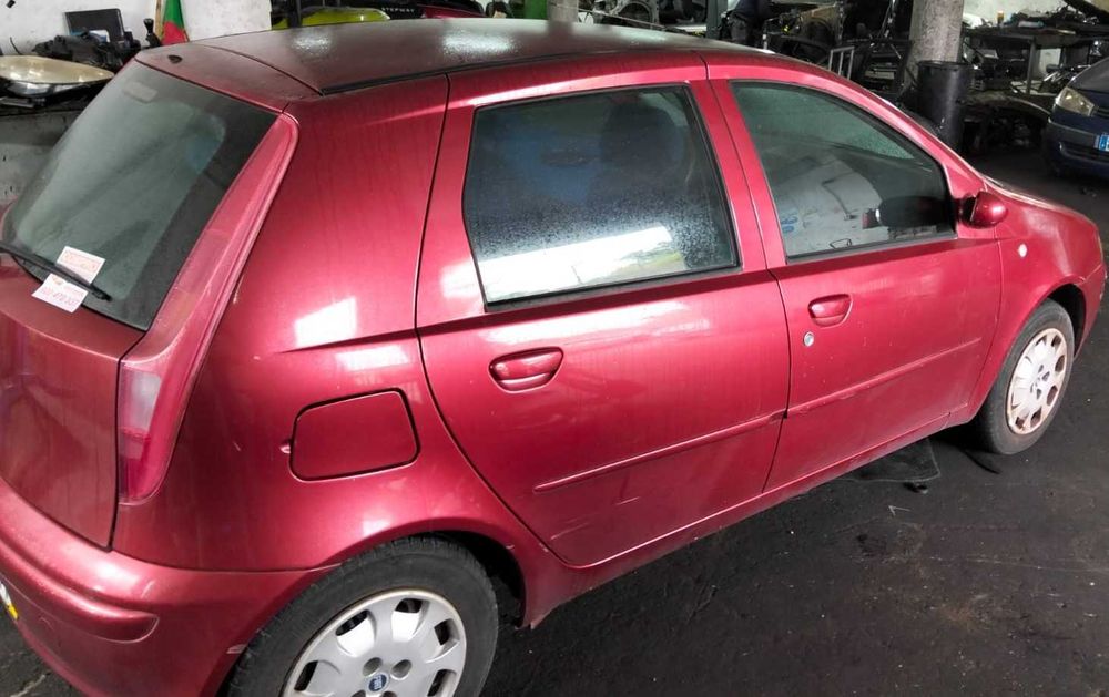 Fiat Punto para peças