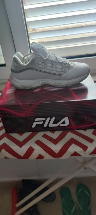 Ténis FILA com caixa