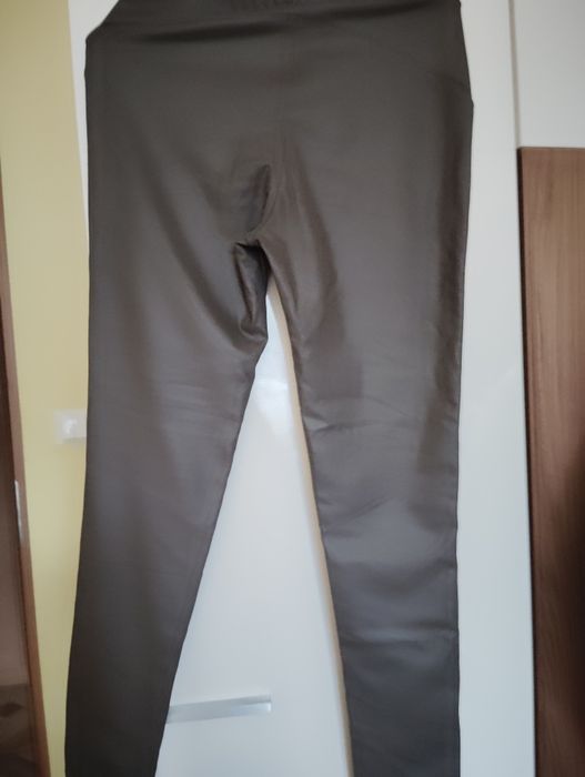 Spodnie legginsy Ala skórka.