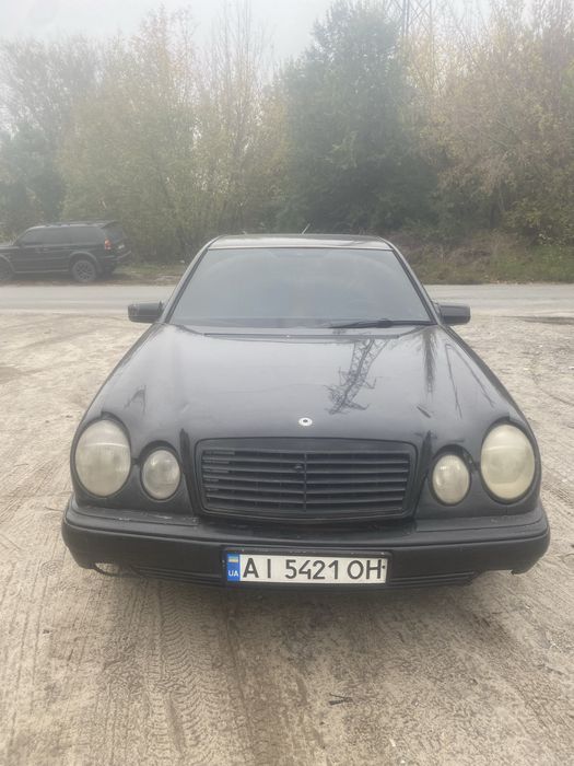 Мерседес 210 газ/бенз автомат