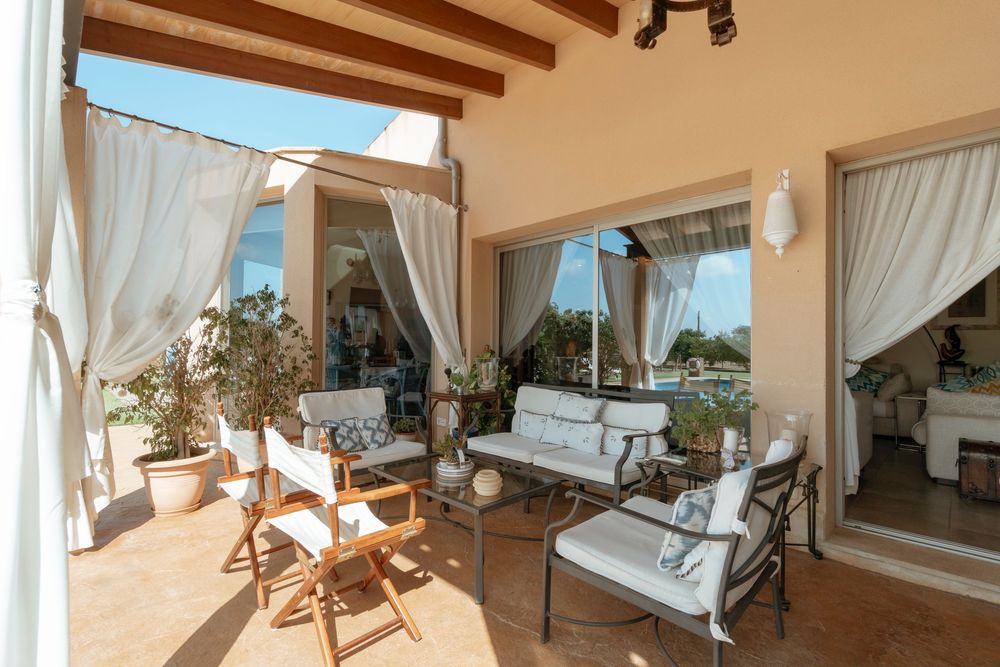 о. Майорка, Іспанія! Pозкішна вілла з великим садом і басейном!