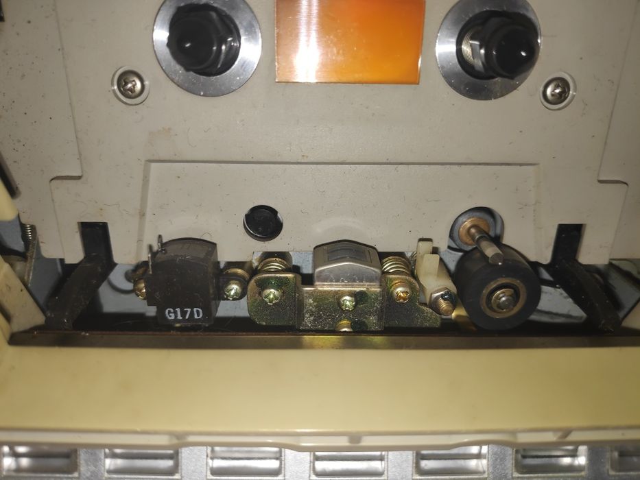 Дека Akai gx f37