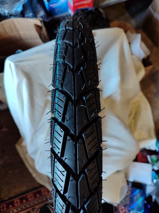 Покришка 2.75-17 різні протектори.Якість супер.6 слойна.