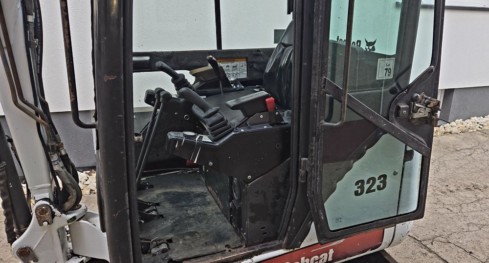 Minikoparka Bobcat 323J 322 2005r