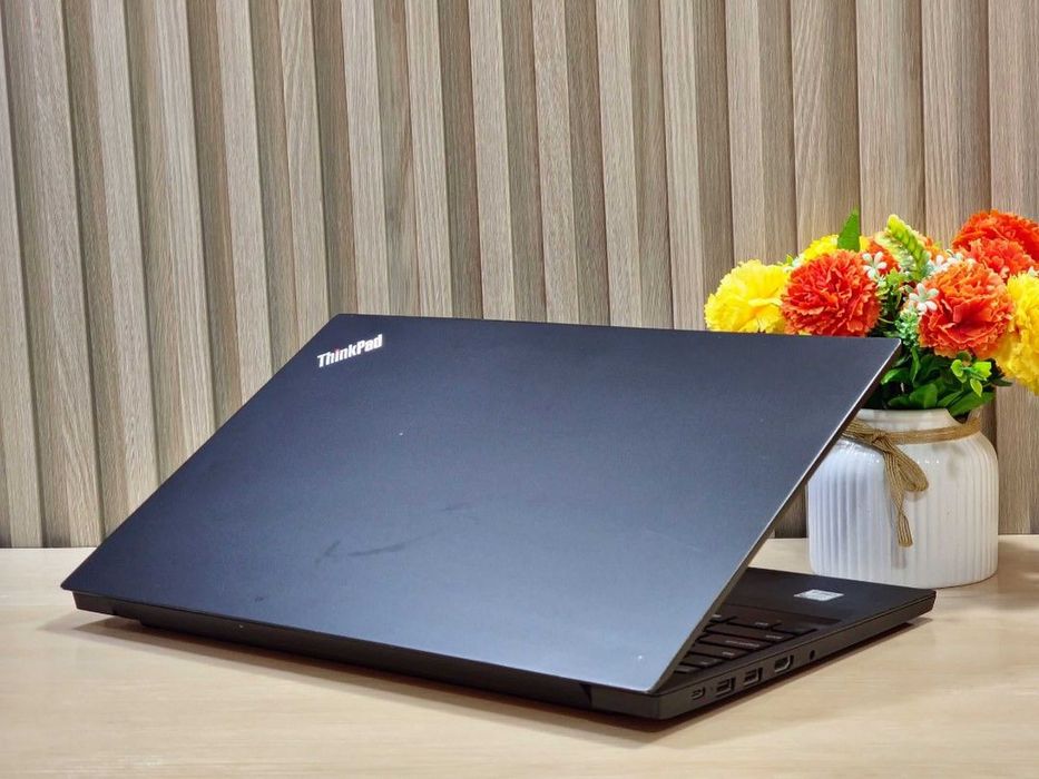 Lenovo Octacore 15.6" i5/16GB/385Nvme classe Profissional