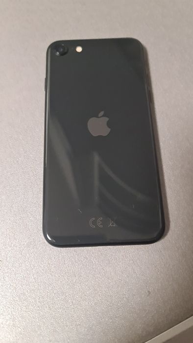 Айфон se 128G продам