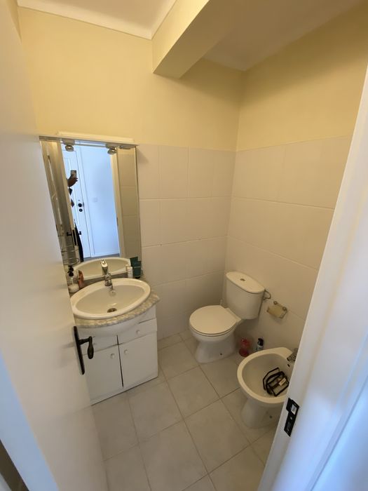 Quartos Remodelados com Cama de Casal – A 5 min do Braga Parque