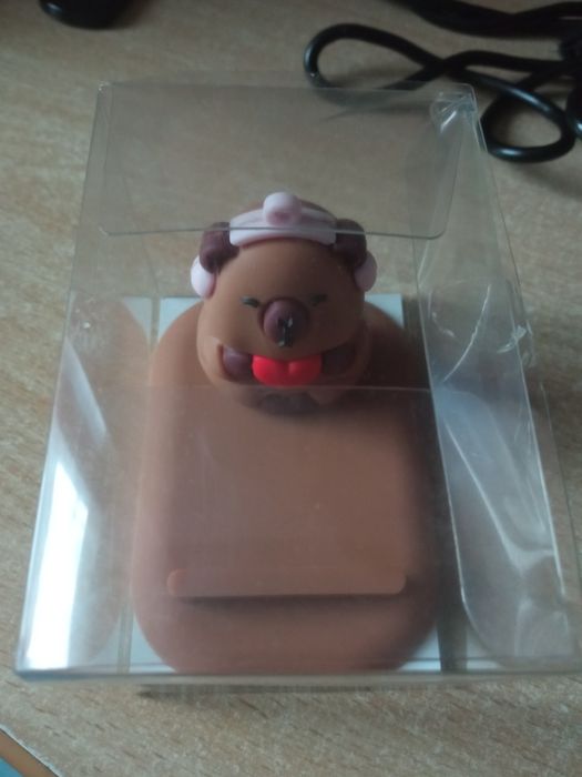 Podstawka pod telefon kapibara
