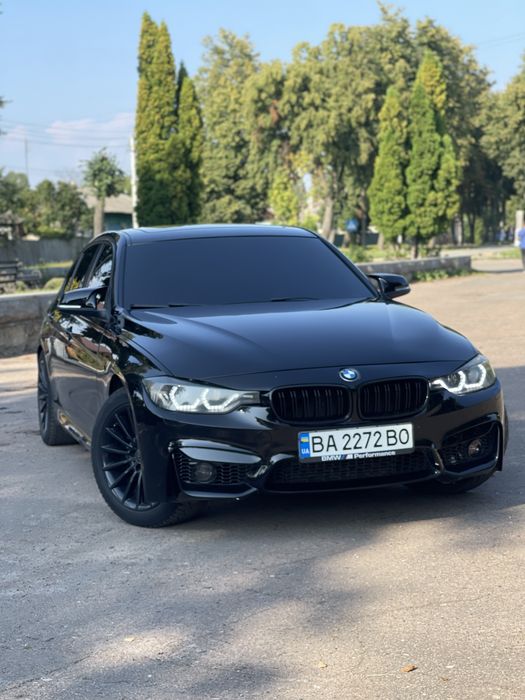 Bmw f30         M