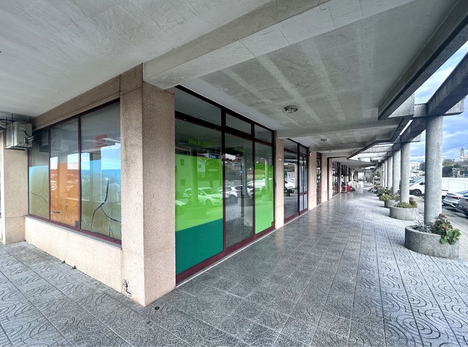 Estabelecimento Comercial em Guilhufe