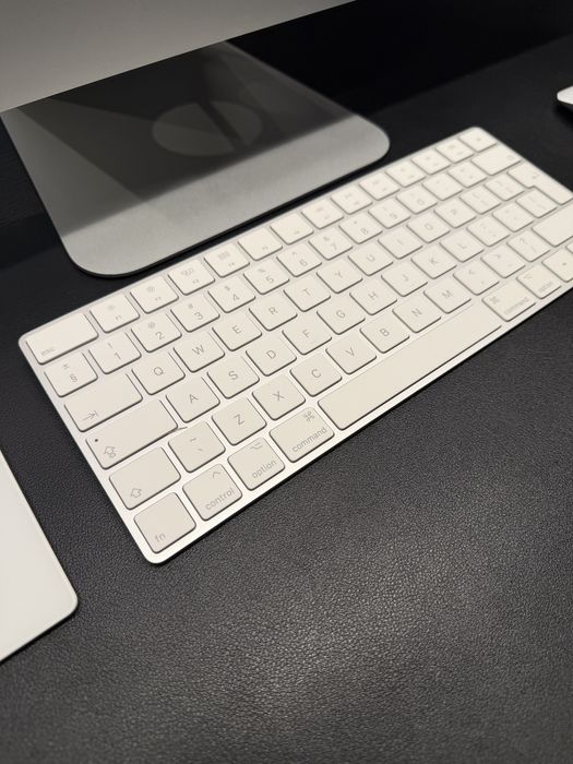 iMac 27″ 5K (2020) i9/128GB/500SSD/5700XT 16GB • stan bdb • full box