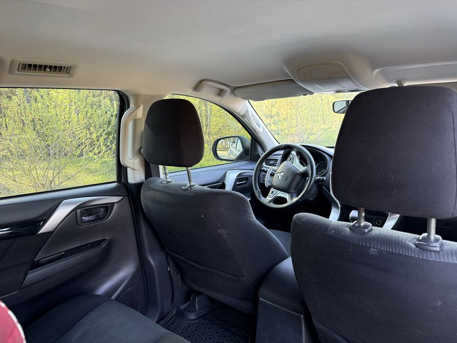 Mitsubishi Pajero Sport 2017 VIN MMCGUKS10HHZ02849 фото оголошення 16 з 22
