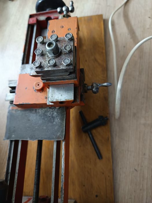 Tokareczka tokarka do metalu