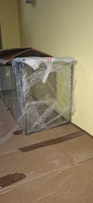 Aquário usado com tampas