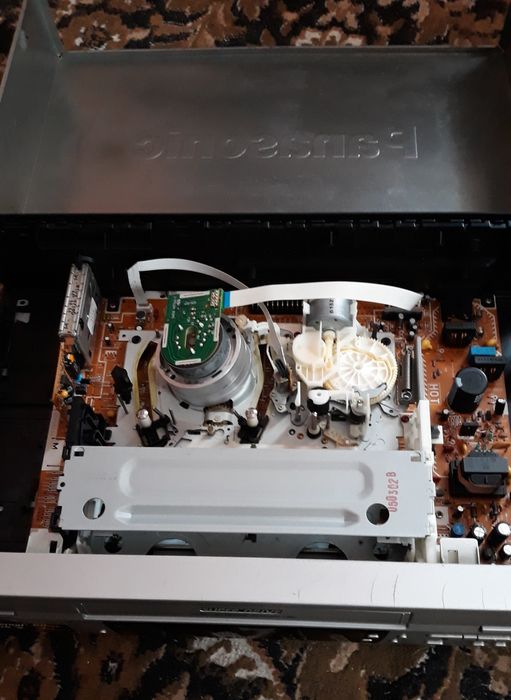 Видиомагнитофон Panasonic.Продам