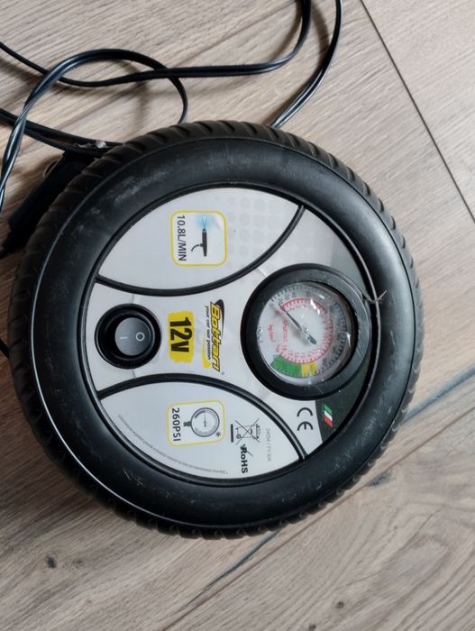 Kompresor z manometrem