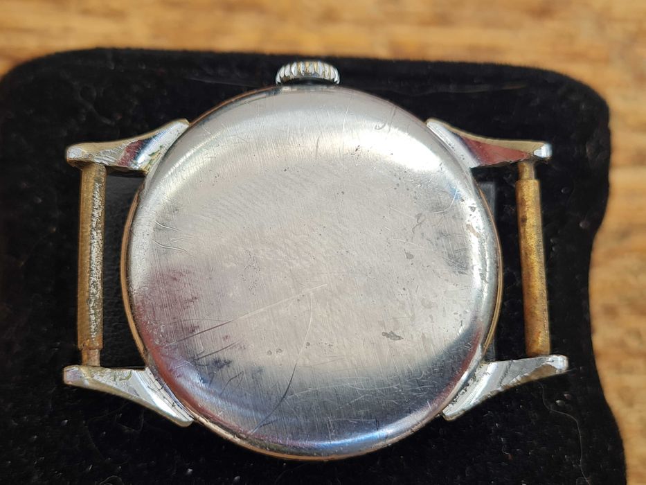 Stary Tissot Antimagnetique krab dolna sekunda z 1950 roku