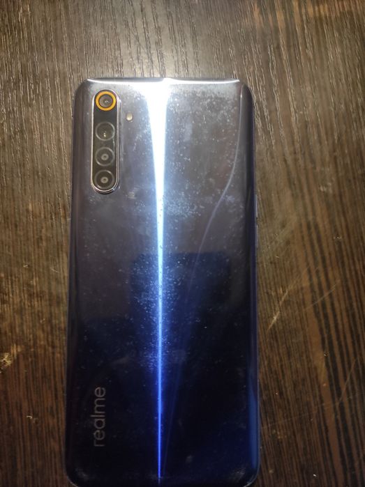 RealMe 6 б/у не работает