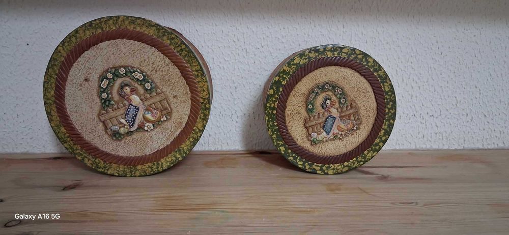 Caixa Redonda em Cartão Decorativa - VINTAGE