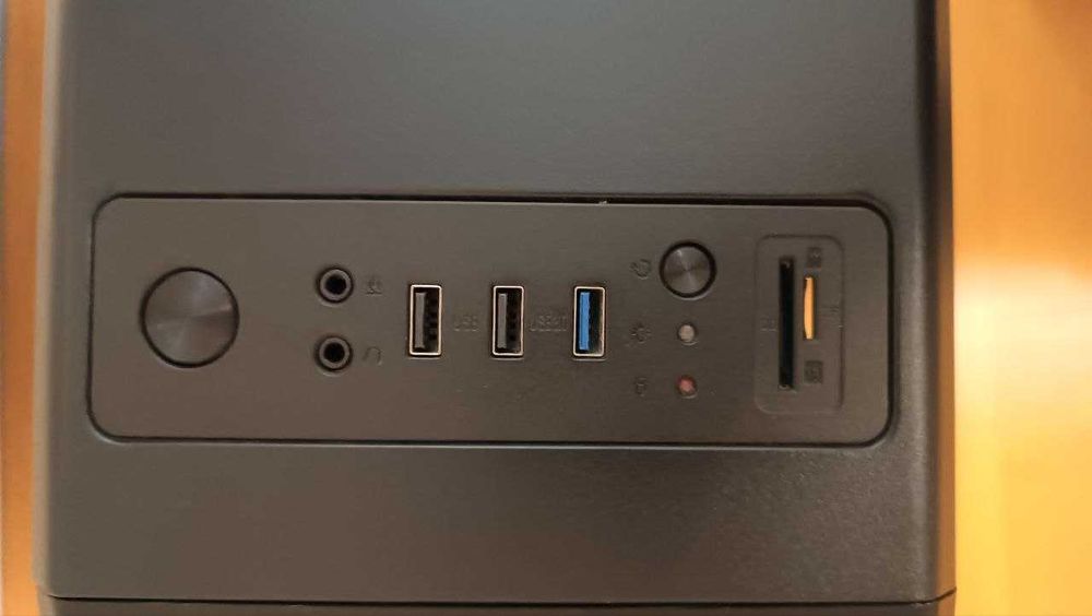 ПК Корпус AeroCool Cylon Black RGB (Midi-Tower / ATX)