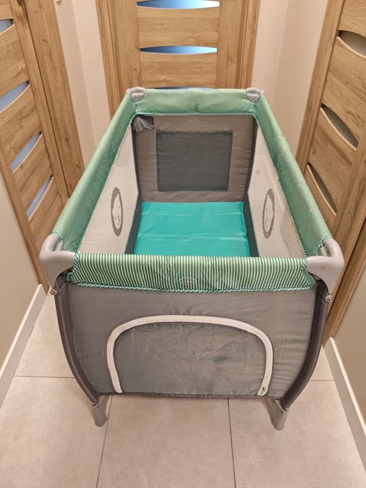 Łozeczko turystyczne + składany materac