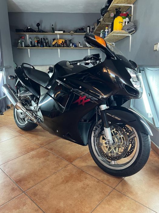 Honda CBR 1100 XX Superblackbird