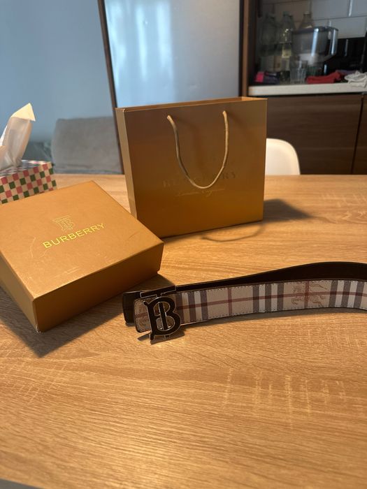 Burberry Reversible Check and Leather TB Belt