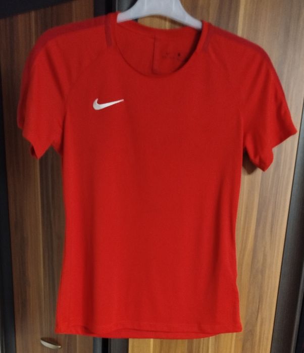 Koszulka damska Nike rozmiar M stan idealny