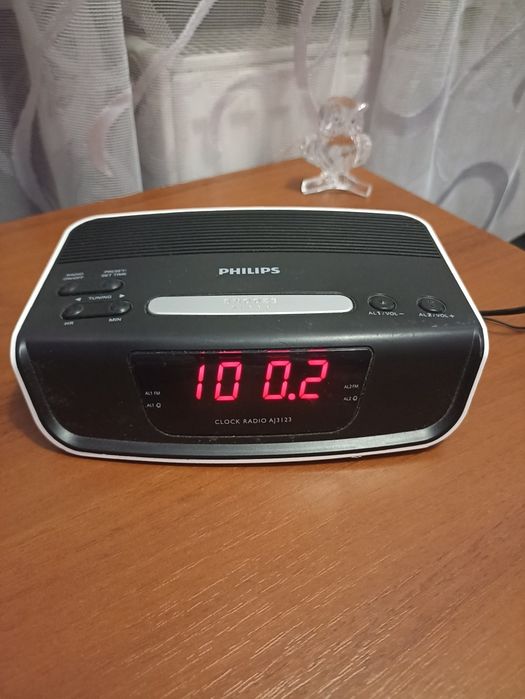 Радіо годинник будильник PHILIPS