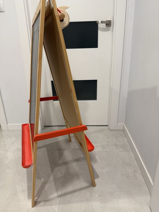 Tablica MÅLA IKEA na kredę i flamastry