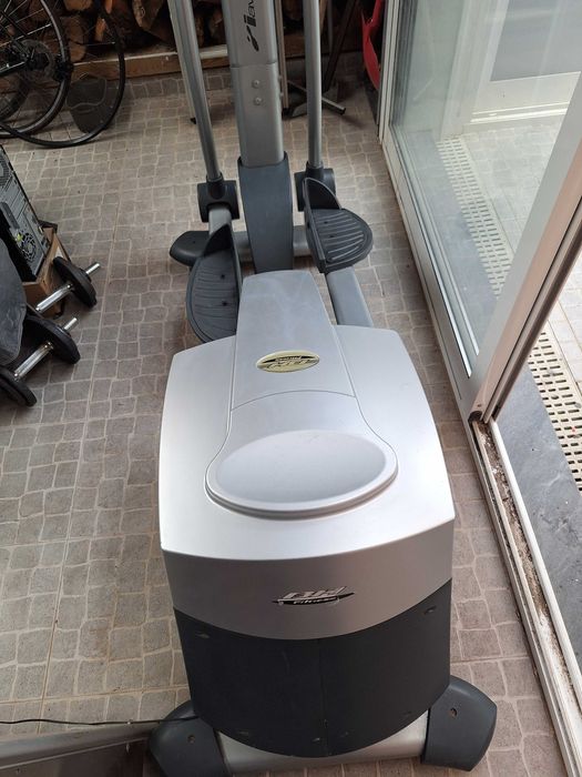 Vendo eliptica BH IRIDIUM avant