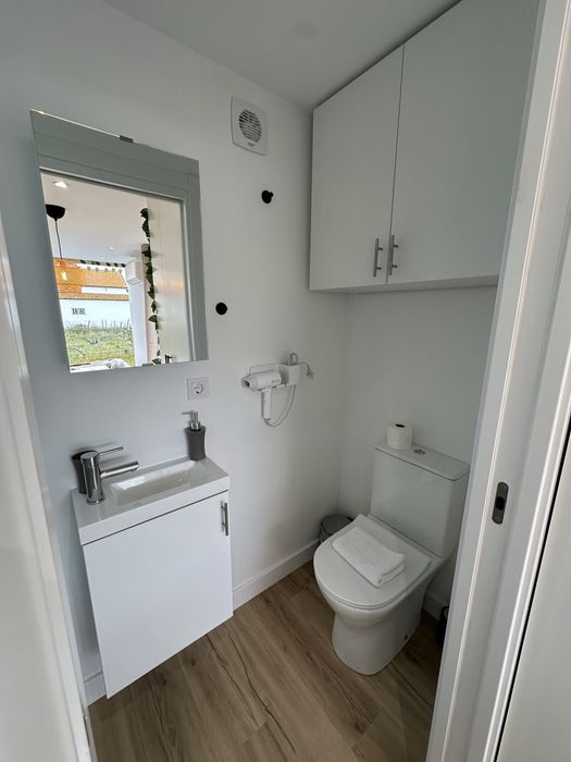 Vendo T0 em Contentores Marítimos.