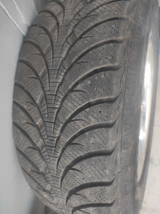 Продам диски 5/114.3/17 с зимней резиной 235/65/17