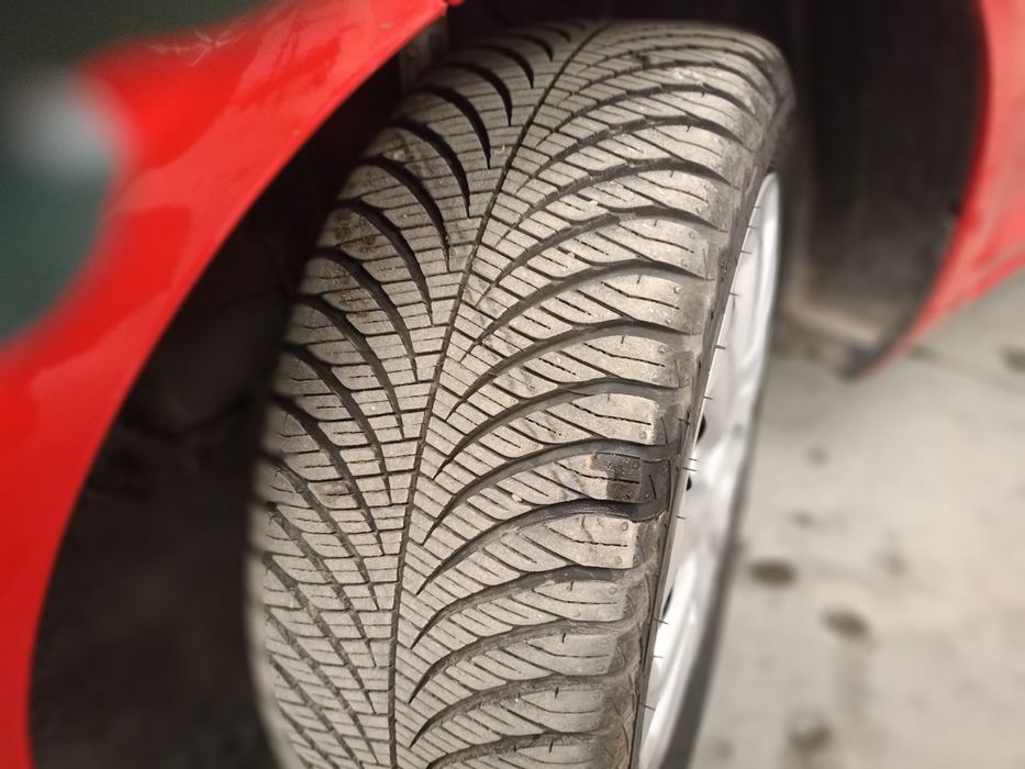 Ford fiesta benzyna 16 r bardzo ładna !!!