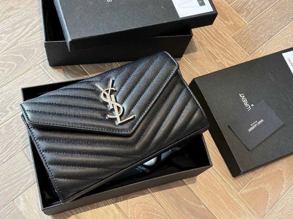 Шкіряна сумочка ysl