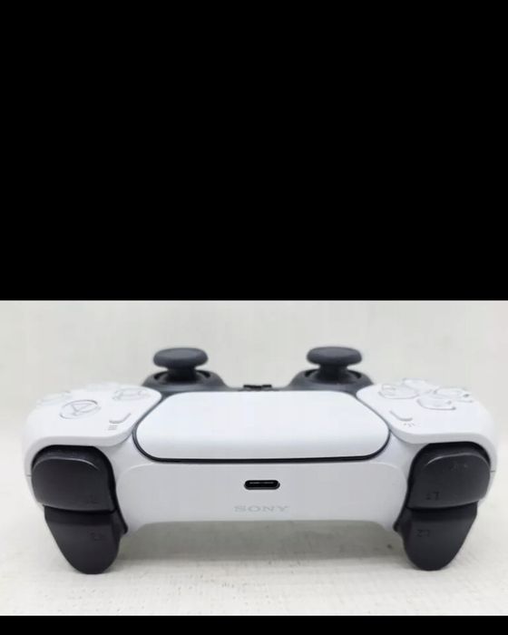 Konsola Ps5 + Gothic Pad 3 gry