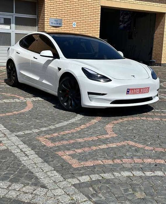 Tesla Model 3 Performanse 2022