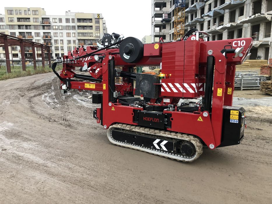 Wynajem mini żurawia HOEFLON C10