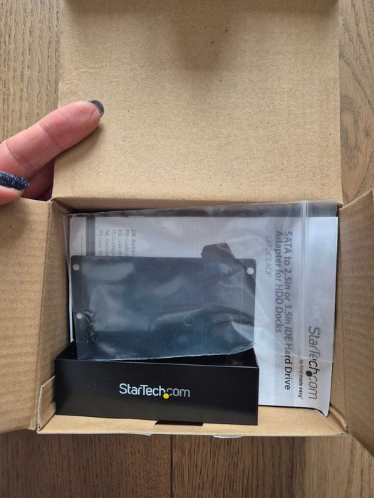Kieszeń StarTech Adapter SATA to 2.5/3.5 IDE Hard Drive