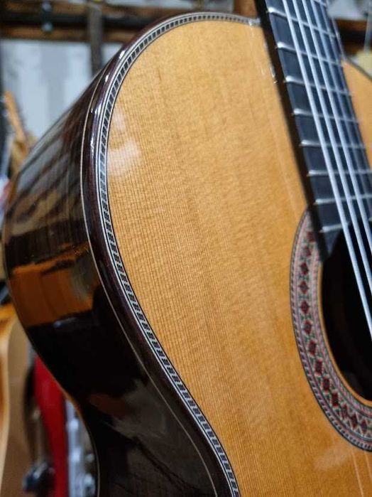 Alhambra 7P Classic gitara klasyczna 4/4 Made in Spain + GIGBAG