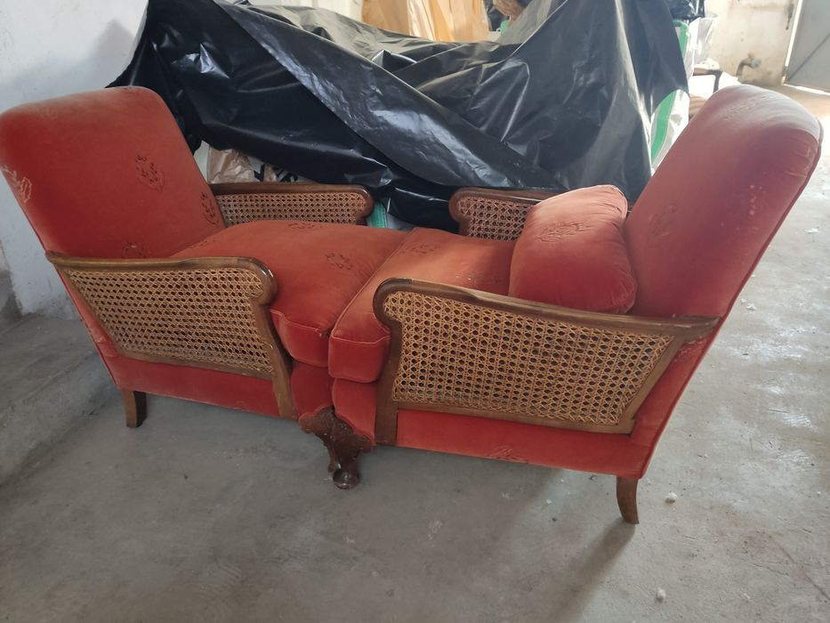 Par de poltronas antigas  impecaveis